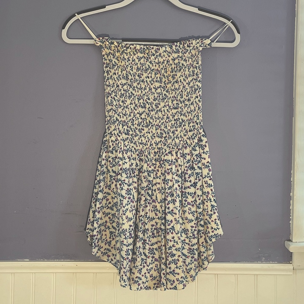 Skylar + Madison size small strapless ruched floral mini dress